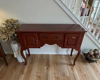 Queen Anne Style Cherry Sideboard / Buffet