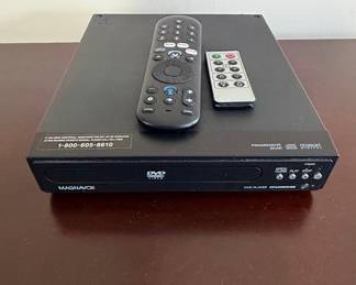 Magnavox Progressive Scan DVD Player DP100MW8B