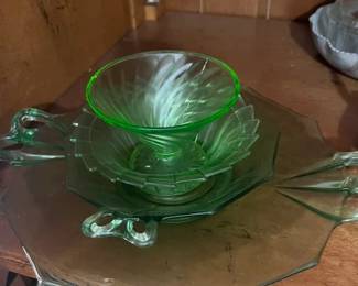 MB uranium glass