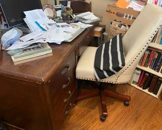 MB desk down