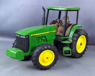Ertl John Deere Model 8300 Diecast Tractor Toy