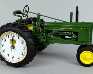 Danbury Mint John Deere Diecast Model B Tractor Clock