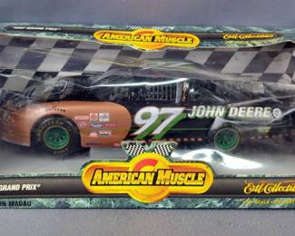 Ertl American Muscle 1/18 Scale 1997 Pontiac Grand Prix Diecast Model, In Original Packaging