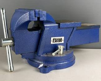 Central Forge 6" Swivel Vise With Anvil 