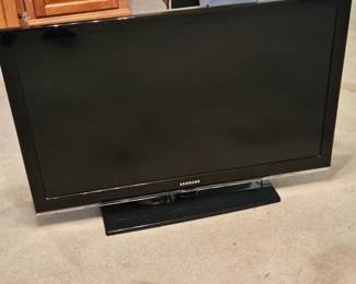 Samsung 42 in TV