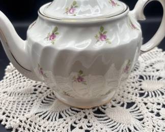 Vintage Bone China Windsor English Tea Pot