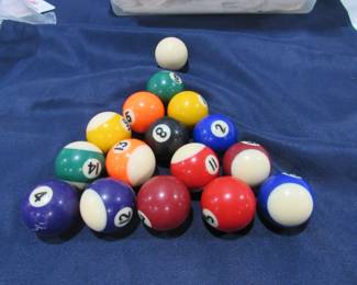 Mini billiard ball set
