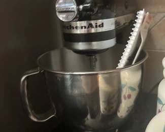 Cuisinart 11-Cup Food Processor — This Cuisinart Prep 11 Plus food processor offers an 11-cup capacity, ideal for large food preparation tasks. Featuring multiple controls including Off, On, Pulse, and Dough functions, it provides versatility in chopping, mixing, and kneading. The unit is mostly black with clear plastic bowl and lid, designed to fit comfortably on your kitchen counter. It is in good condition with no visible damage and appears fully functional. A reliable, easy-to-clean appliance for everyday kitchen needs.