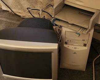 Vintage Gateway computer