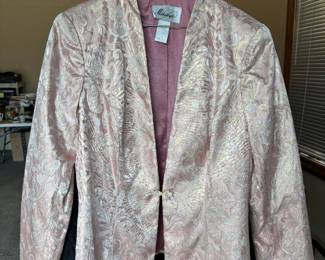 Women's Fashion