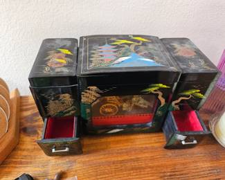 Very good condition Asian jewelry box $80