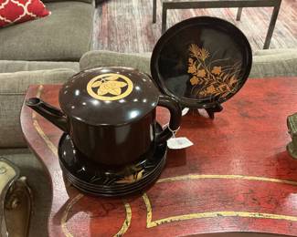 19th Century Lacquerware Water Pitcher and Set of Plates Gold Flower Designs