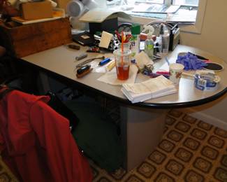 Kitchen dining table
