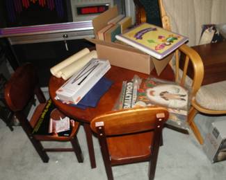 Kids table and chairs