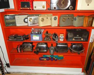 Vintage Radios transistor and tube