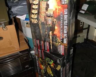 Hammer and Schlemmer RC Battle Tanks