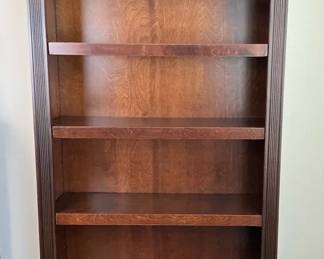 Traditional Wood Bookcase with 5 shelves