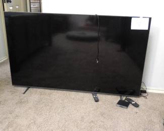 Lot 5 Large TV