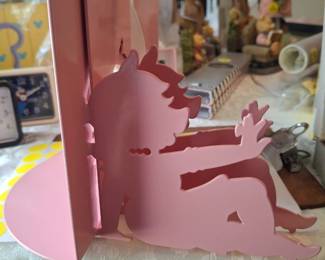 Miss Piggy bookends