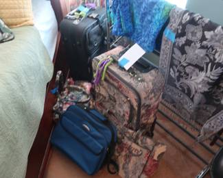 luggage and totes