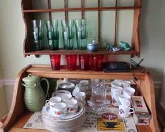glassware , dishes