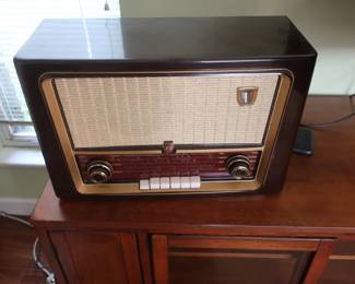 Norelco radio