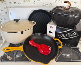 Enameled Cast Iron Cookware