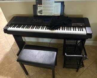 Yamaha Portable Grand DGX Digital Piano