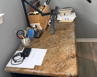 Klutch Adjustable Desk Lamp with Magnifier