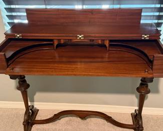 Georgian Mahogany TiltTop Writing Table