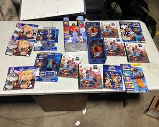 Moore space jam