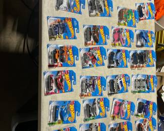 Big hot wheel lot