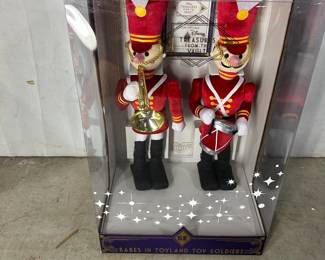 Toy Land soldiers