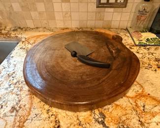 Live Edge Round Wood Cutting Board with Mezzaluna