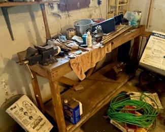 DIY Garage Workbench with Bench Vise