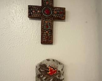 Decorative Wall Cross and Give Thanks Plaque