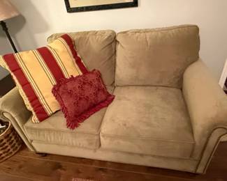 Pier Imports Alton Loveseat