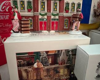 Dept 56 Snow Village