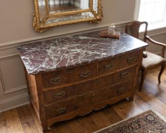 19c LOUIX XV BURLED WALNUT COMMODE WITH ROUGE MARBLE TOP