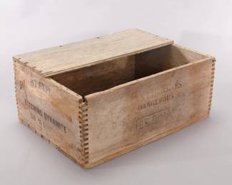 1920s DUPONT DYNAMITE EXPLOSIVES CRATE