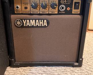 Yamaha GA-10, a 10-watt solid-state electric guitar combo amplifier
