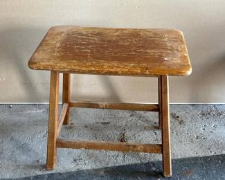 121 vintagewoodensmallutilitytable