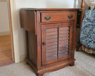 176 vintagedropleafwoodensidetablecabi
