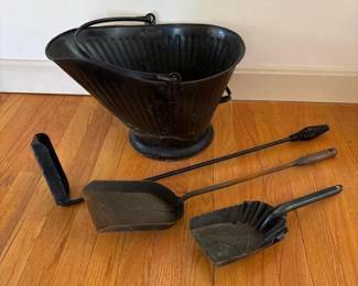 244 blackmetalcoalscuttlebucketsetwith