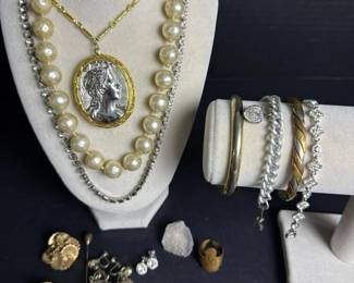 288 vintagecostumejewelrylot