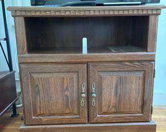 061 vintagebrownwoodmediaconsolecabinet