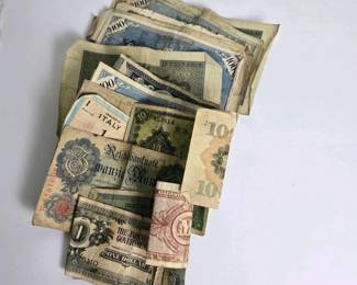 205 largemixedlotofworldbanknotesgerma