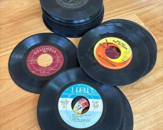 093 vintage45rpmrecordlotassortedartis
