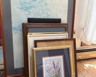185 assortedframedartprints