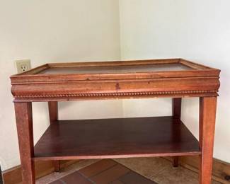 130 vintagewoodenaccenttable2shelvesbe